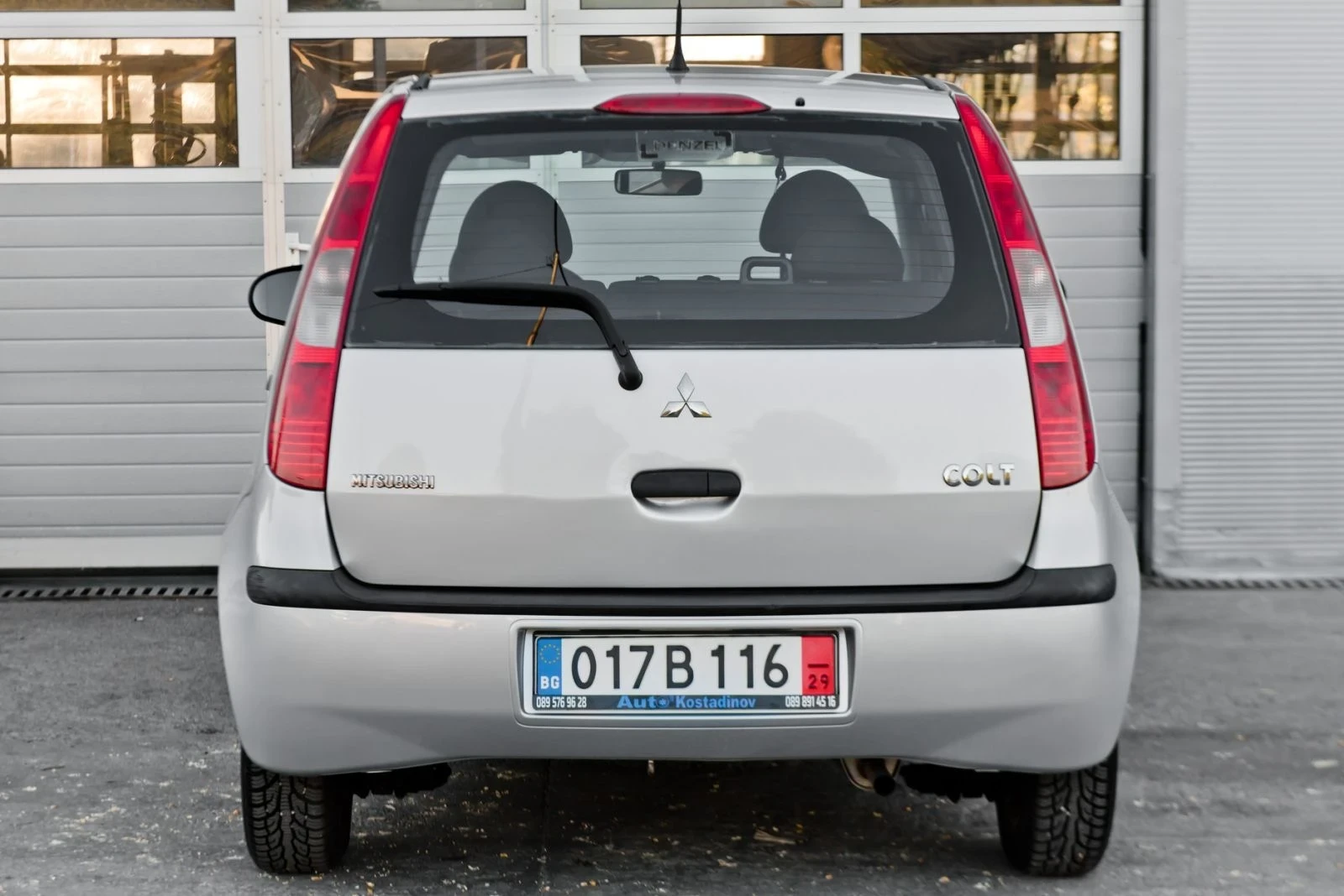 Mitsubishi Colt 1.0 Clima, снимка 5 - Автомобили и джипове - 56420606