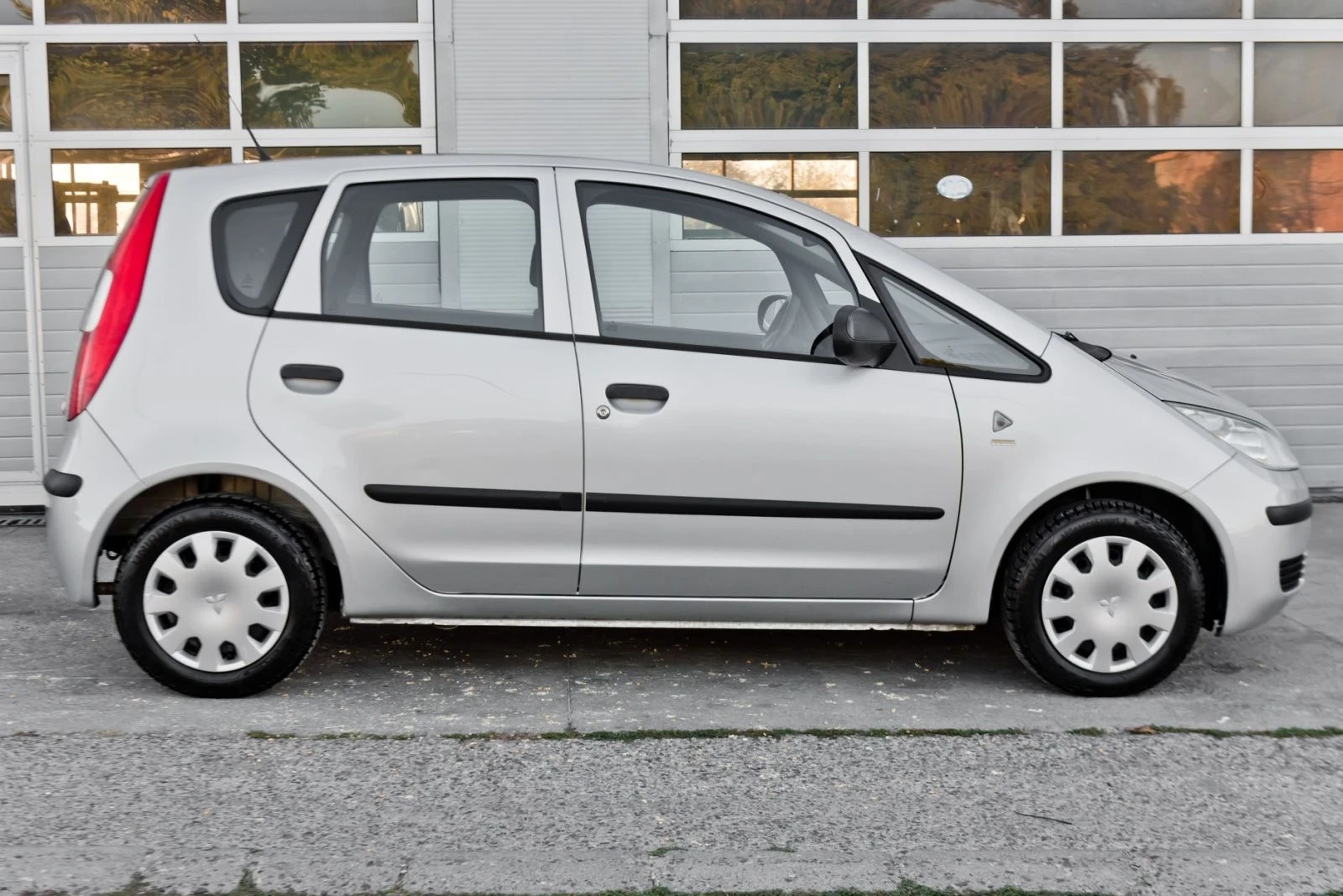 Mitsubishi Colt 1.0 Clima, снимка 3 - Автомобили и джипове - 56420606