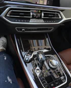 BMW X7 M50I M ПАКЕТ* SKY LOUNGE* DISTRONIC* МАСАЖ* ОБДУХ* - 149500 лв. - 14193210 10