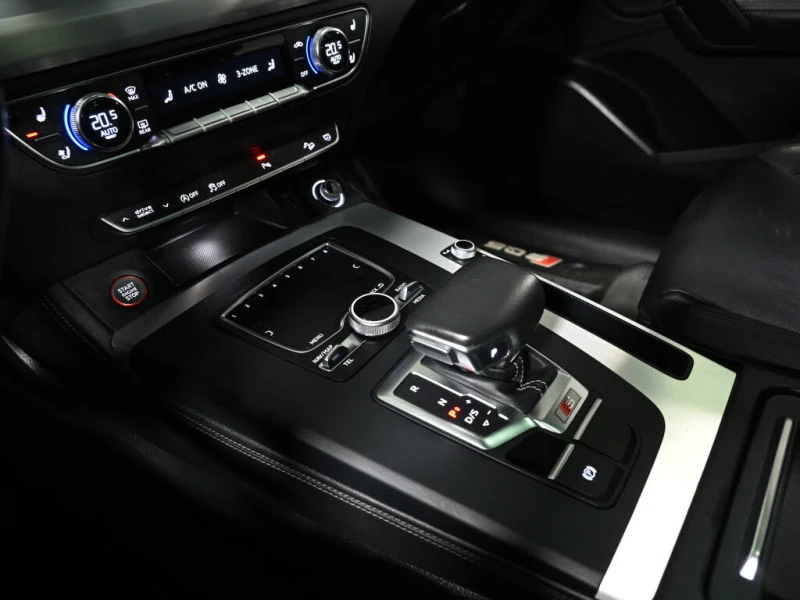 Audi SQ5 S-LINE, PANORAMA, BOSE, ОБДУХВАНЕ, КЕYLESS, 360* , снимка 11 - Автомобили и джипове - 52534983