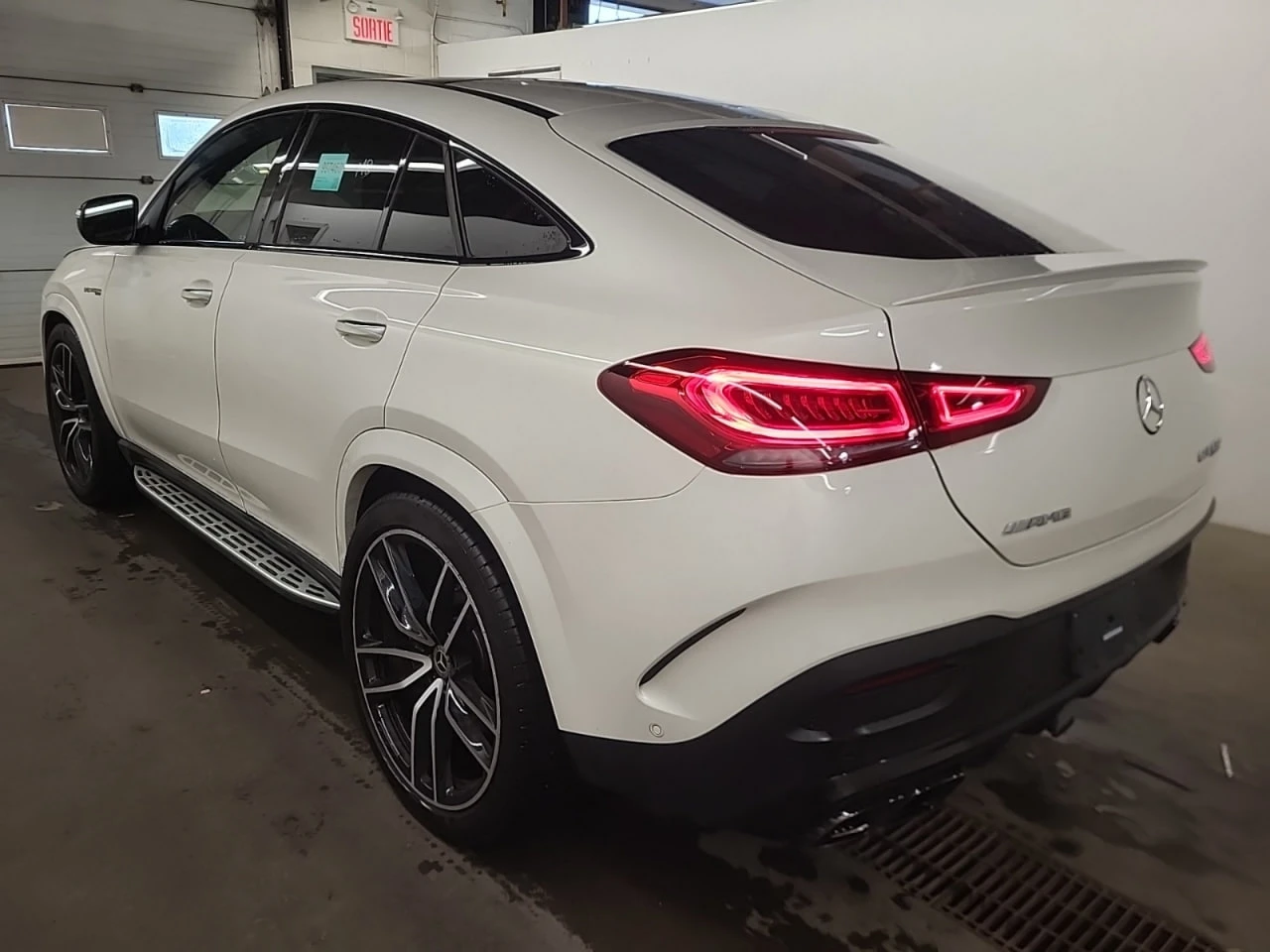 Mercedes-Benz GLE 63 S AMG CARFAX* АВТОФИНАНСИРАНЕ* БЕЗ ПЪРВОНАЧАЛНА ВНОСКА*  - изображение 4