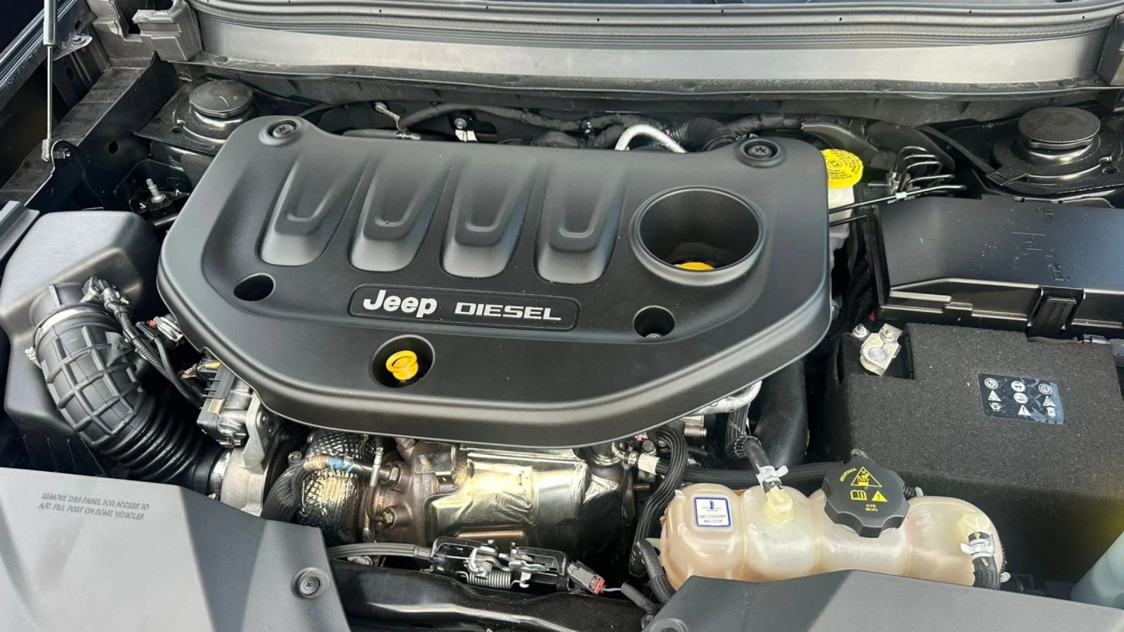 Jeep Cherokee 2.2TD-195кс. NAVY - изображение 8