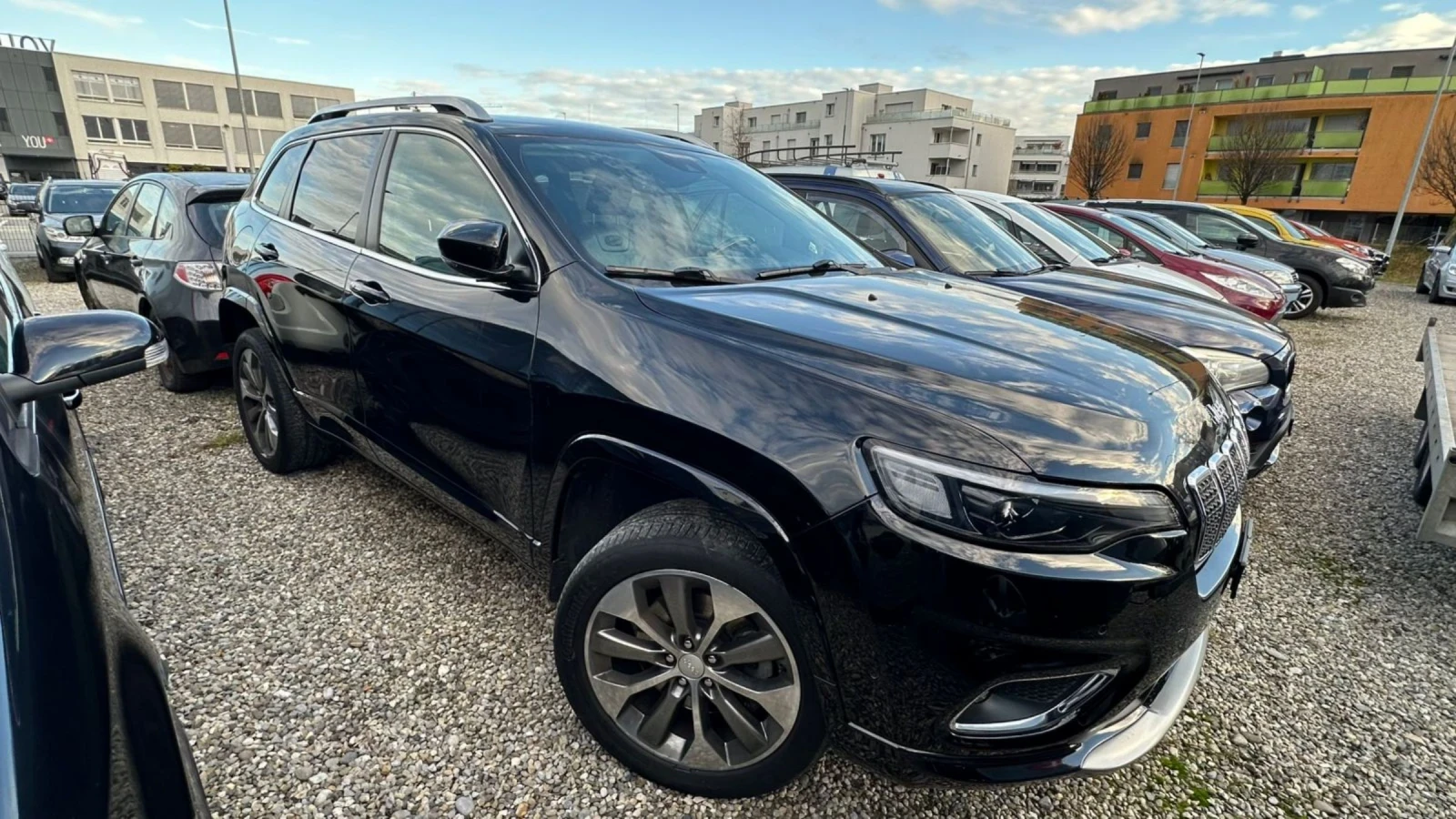 Jeep Cherokee 2.2TD-195кс. NAVY - изображение 3