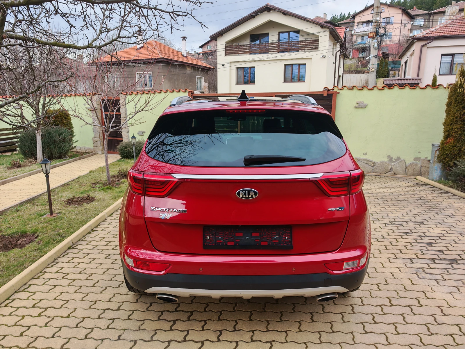 Kia Sportage 2.0CRDI-GT line-135кс/КОЖА/НАВИГАЦИЯ/ЕВРО 6 - изображение 5
