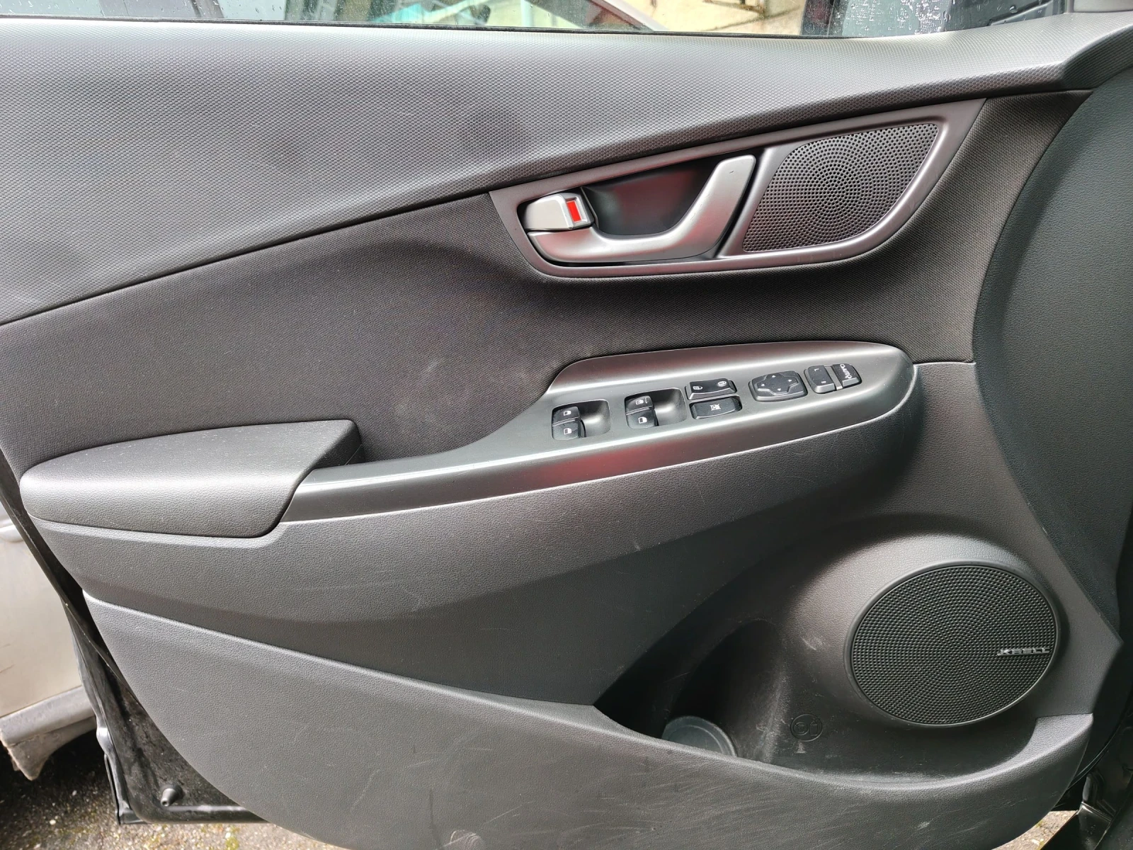 Hyundai Kona 1.6 crdi , снимка 6 - Автомобили и джипове - 53888653