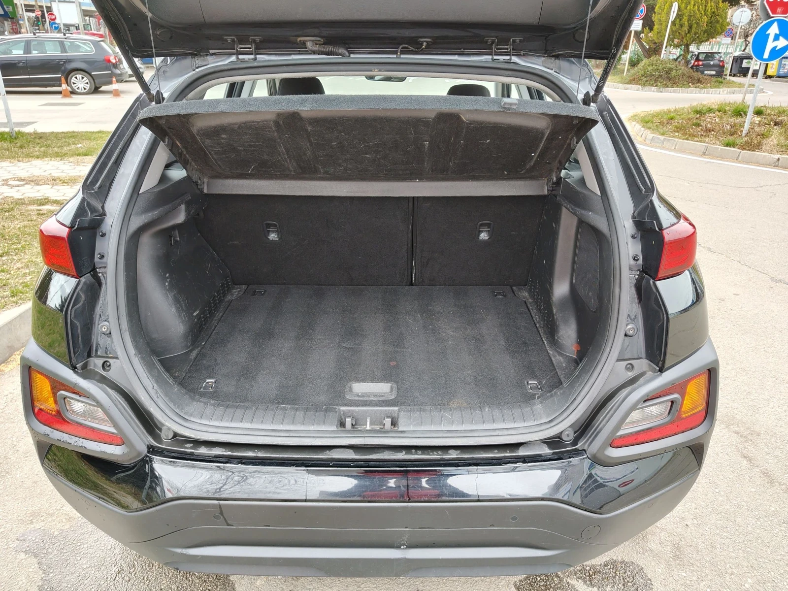 Hyundai Kona 1.6 crdi , снимка 7 - Автомобили и джипове - 53888653