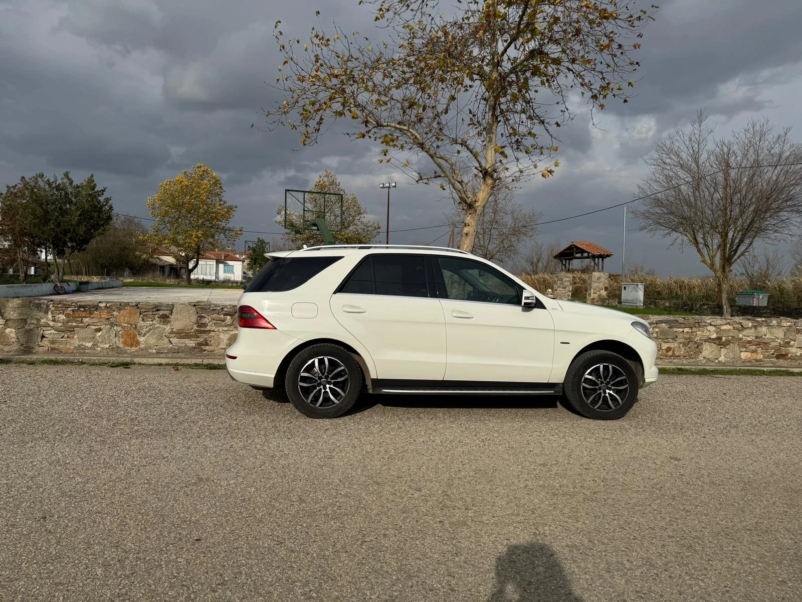 Mercedes-Benz ML 350 BlueTEC 4MATIC AMG Paket , снимка 4 - Автомобили и джипове - 53979330