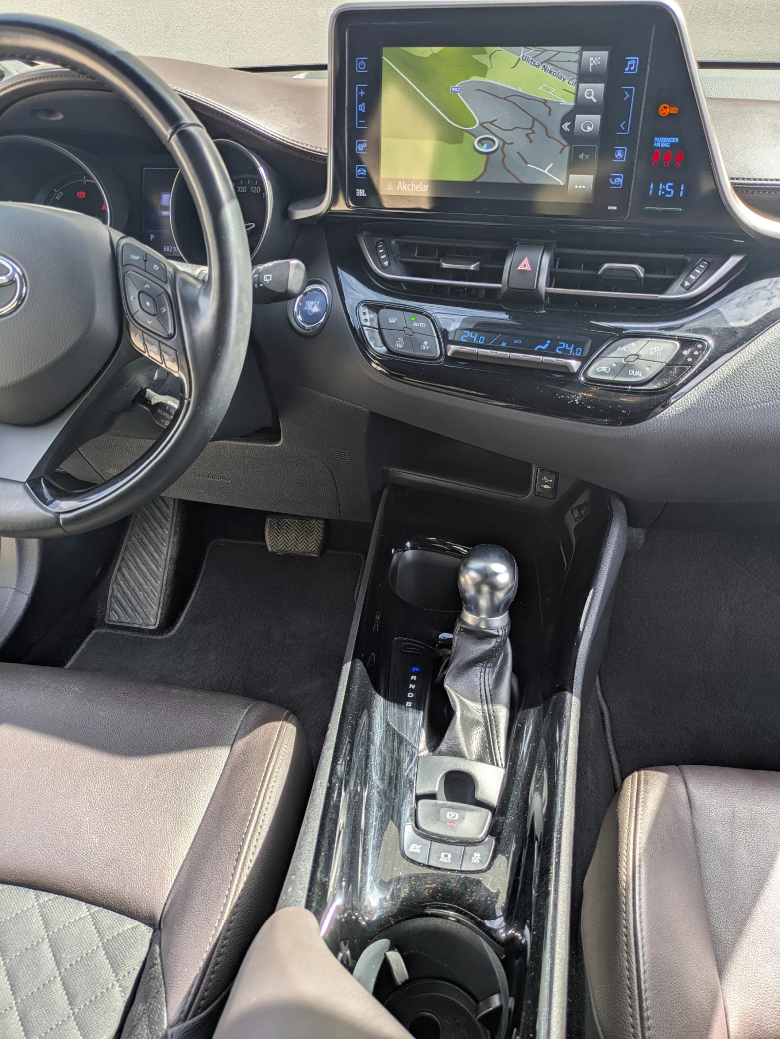 Toyota C-HR, снимка 10 - Автомобили и джипове - 54038863