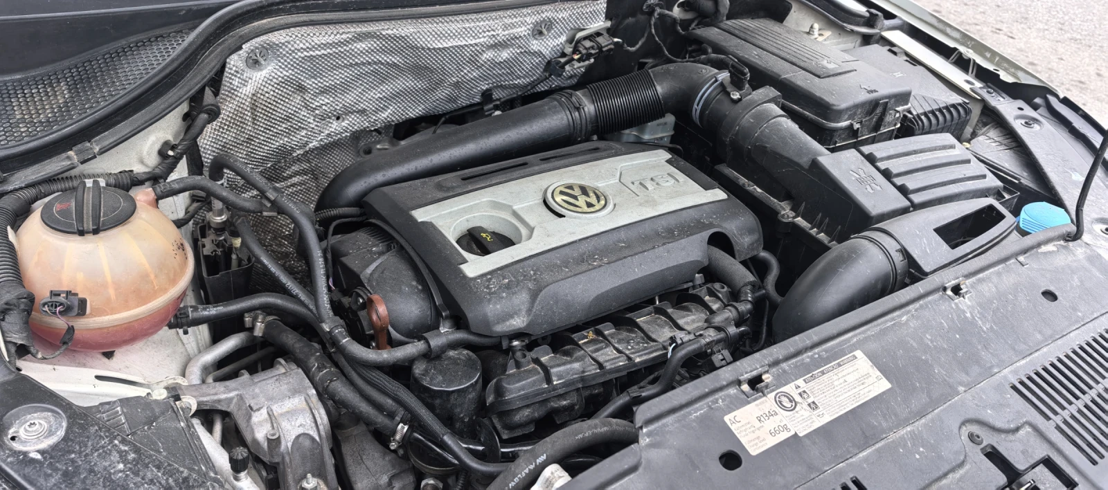 VW Tiguan 2.0 TSI, снимка 10 - Автомобили и джипове - 54240522