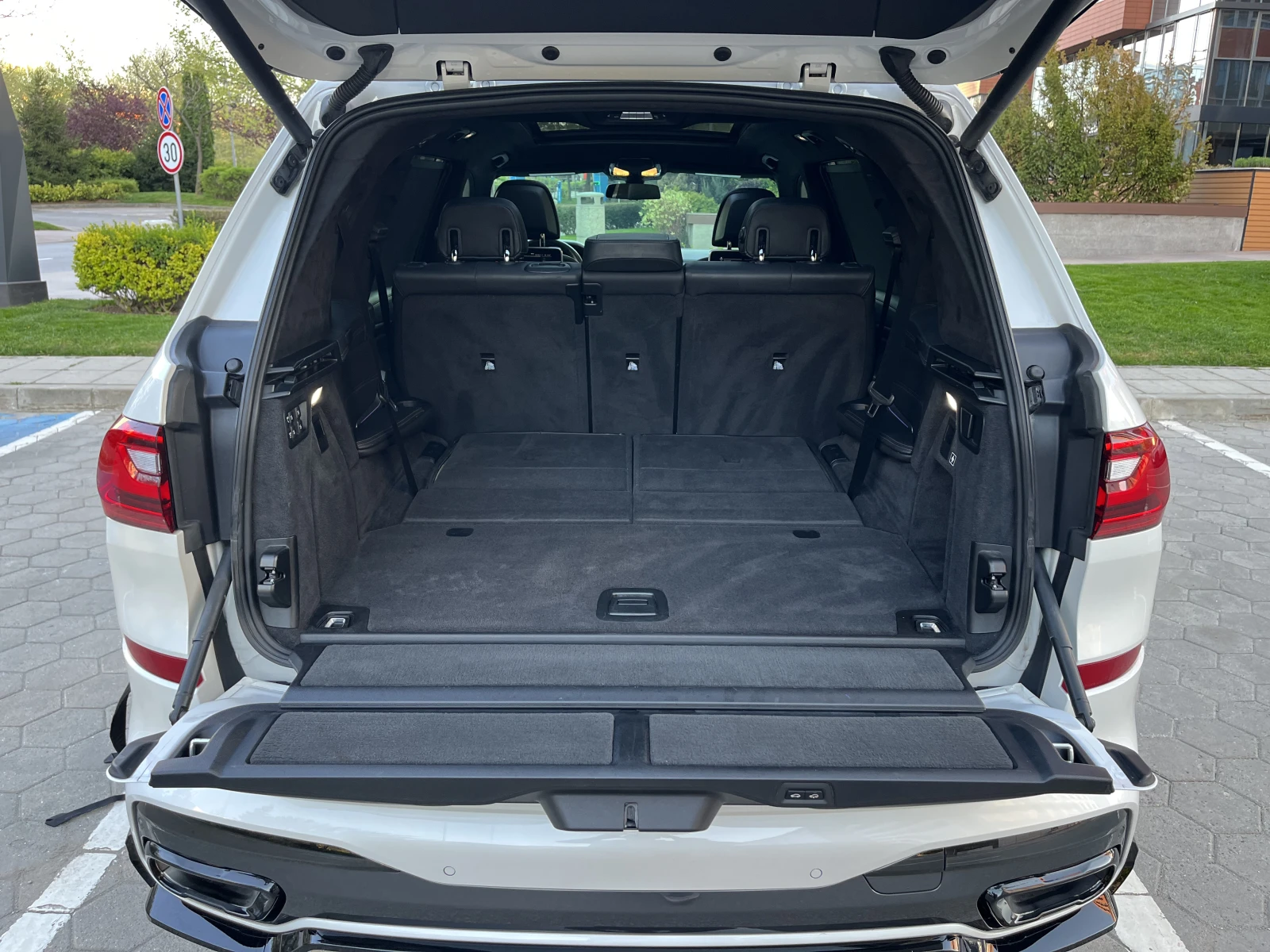 BMW X7 FULL !!!, снимка 14 - Автомобили и джипове - 54555926