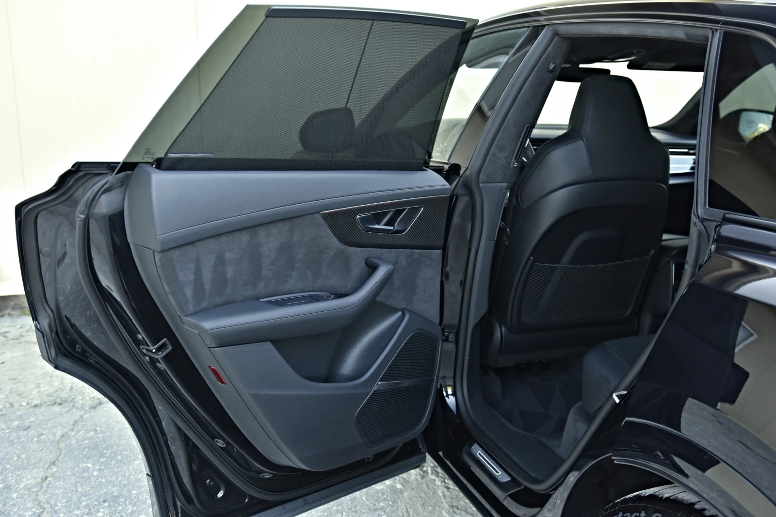 Audi RSQ8 4.0TFSI 2xCARBON B&O EXCLUSIVE CERAMIC PANO305KM/H | Mobile.bg � ����������� 17