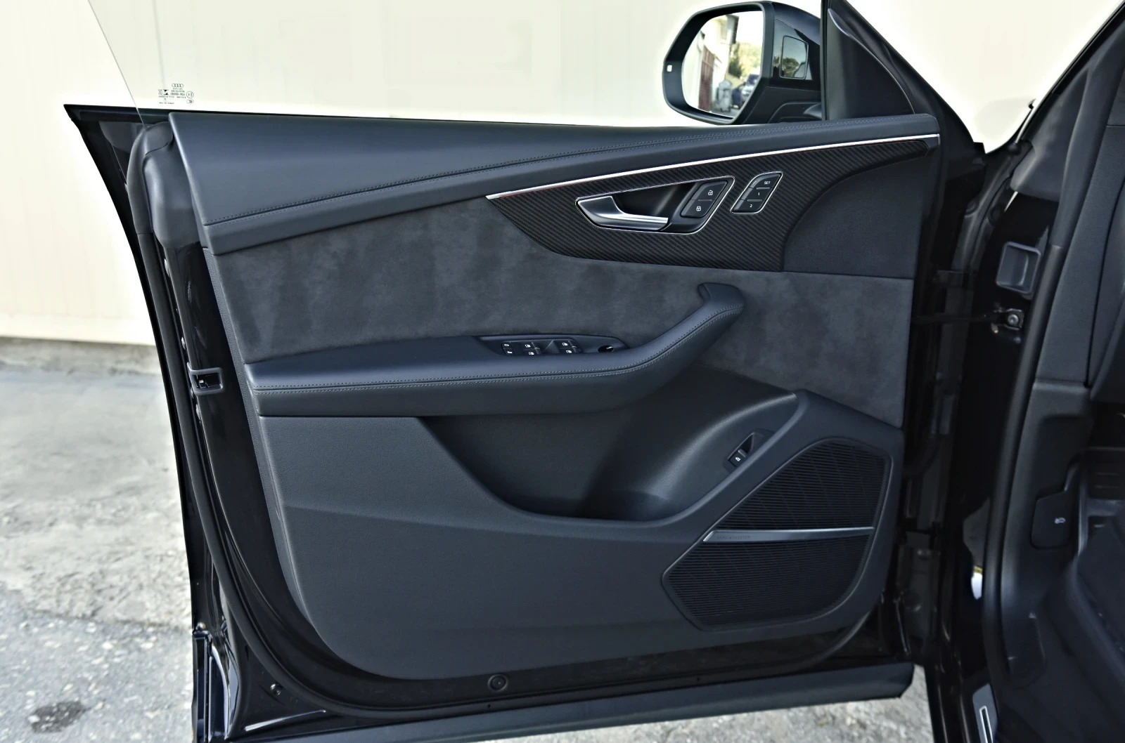 Audi RSQ8 4.0TFSI 2xCARBON B&O EXCLUSIVE CERAMIC PANO305KM/H | Mobile.bg � ����������� 15