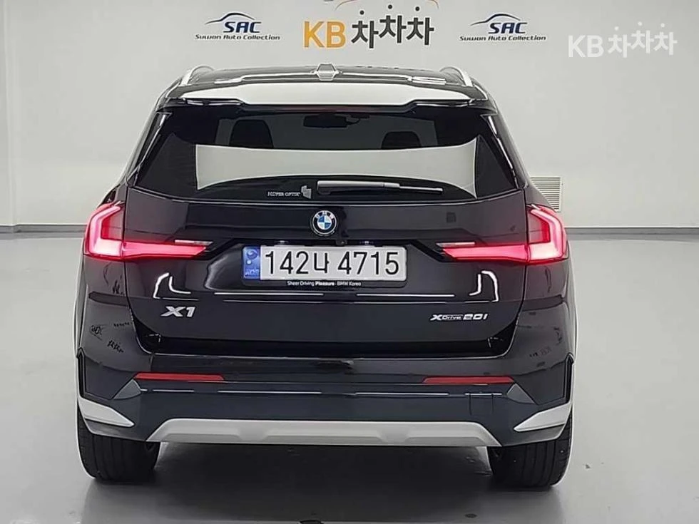 BMW X1 xDrive20i* ПОДГРЕВ* HEAD-UP* HARMAN* 360* PANO, снимка 3 - Автомобили и джипове - 55254916
