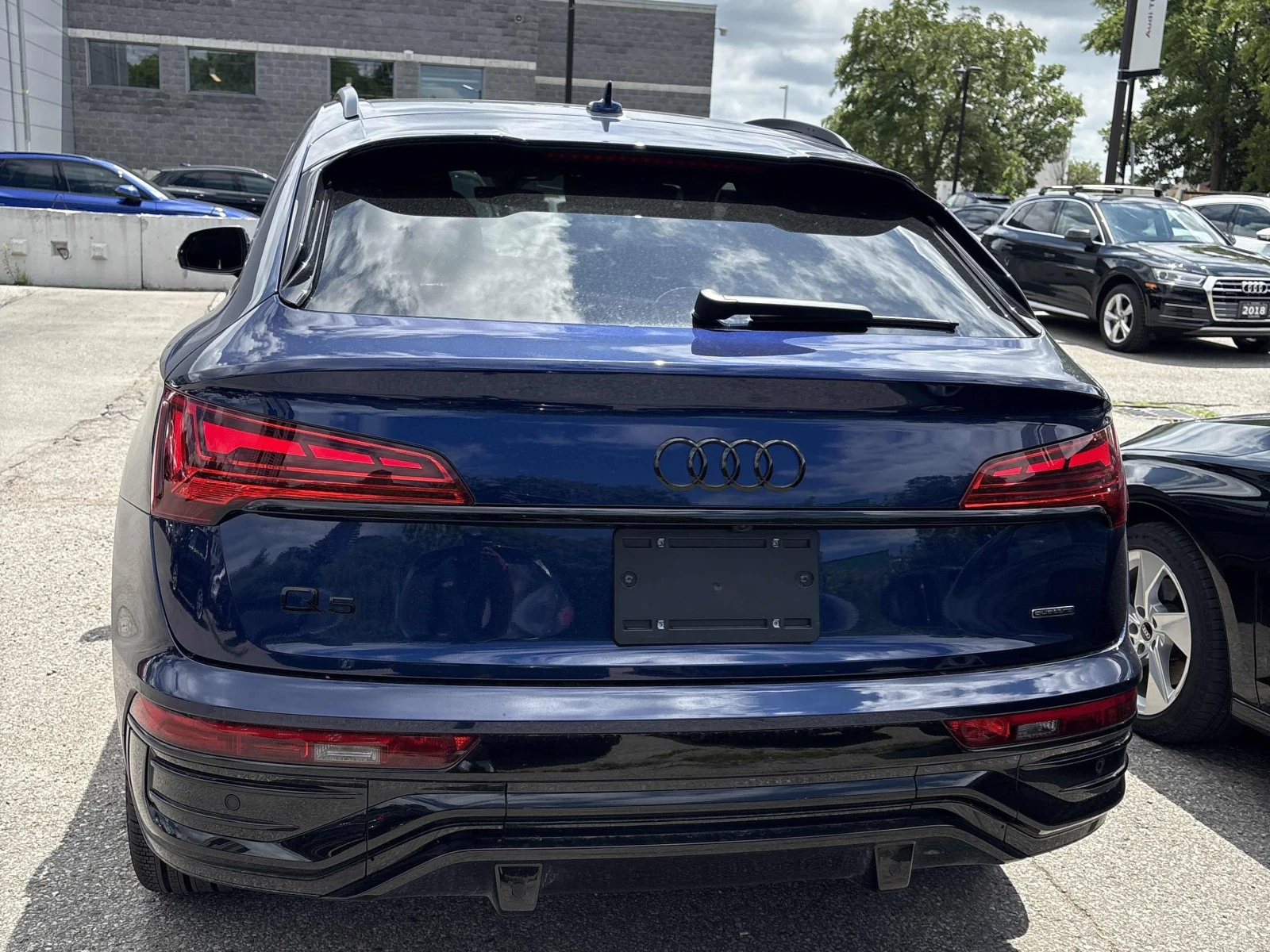 Audi Q5, снимка 4 - Автомобили и джипове - 55689536