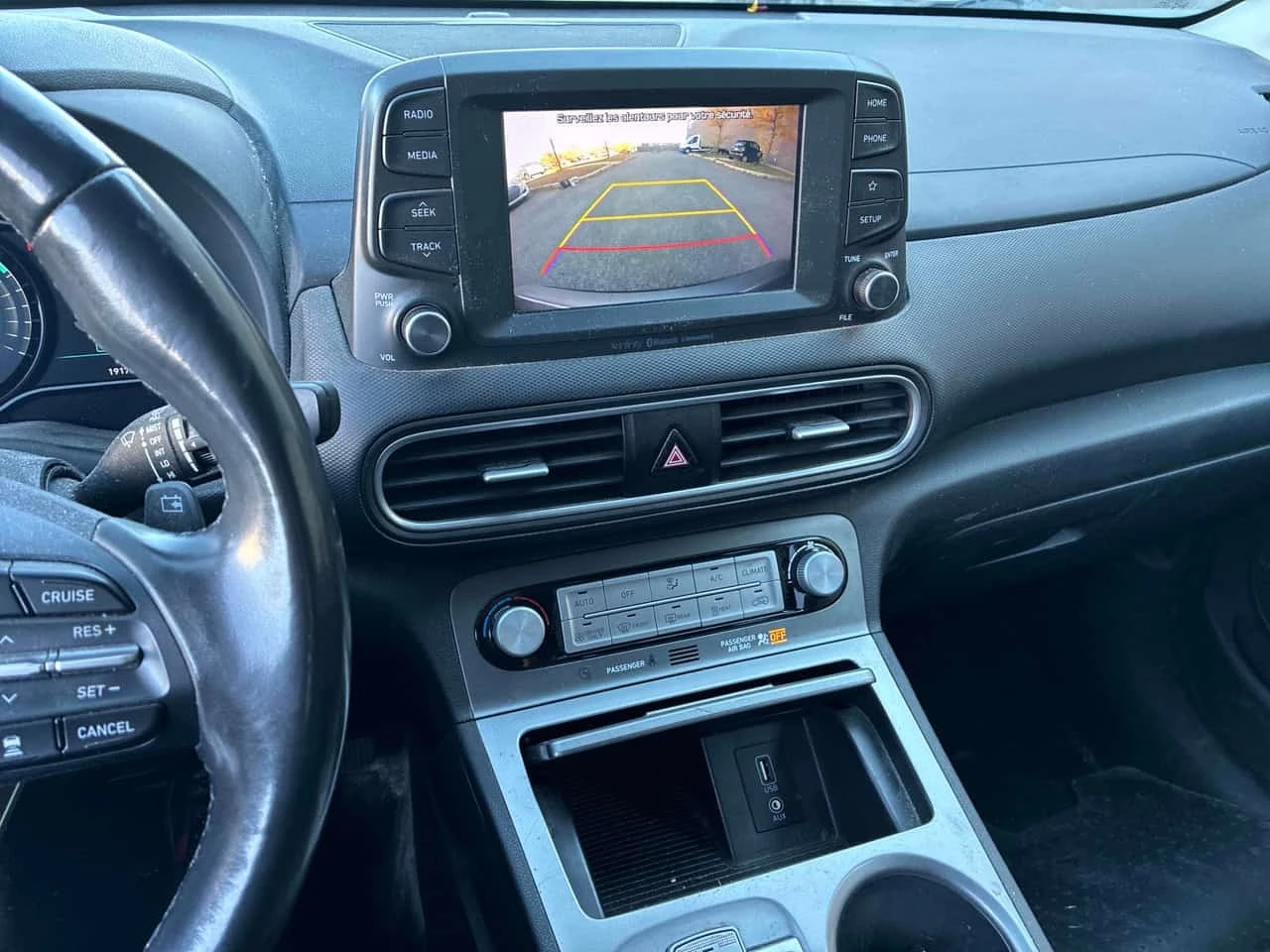 Hyundai Kona Preferred  CARFAX, снимка 9 - Автомобили и джипове - 56656287