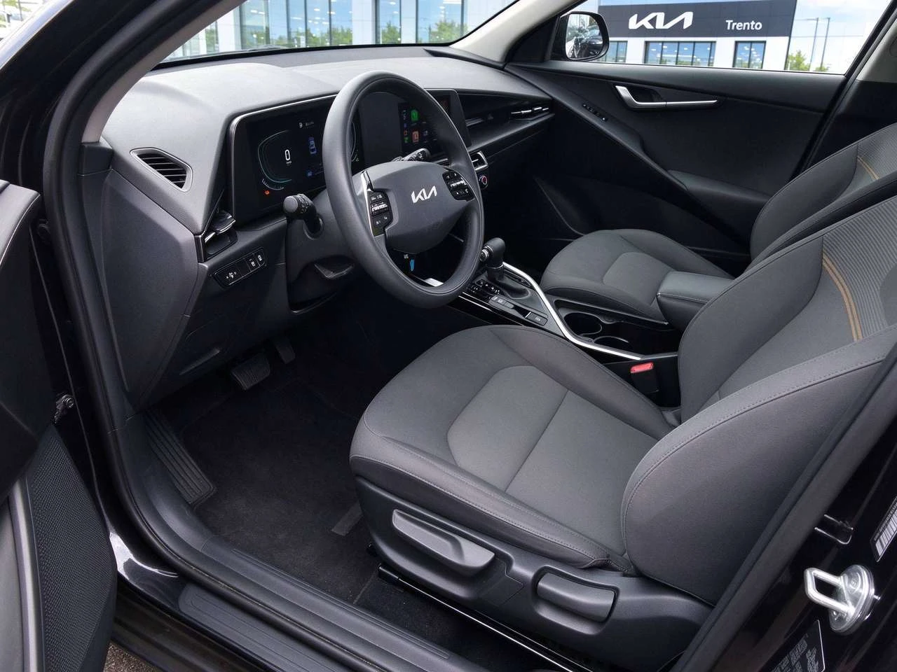 Kia Niro LX, снимка 8 - Автомобили и джипове - 56712442