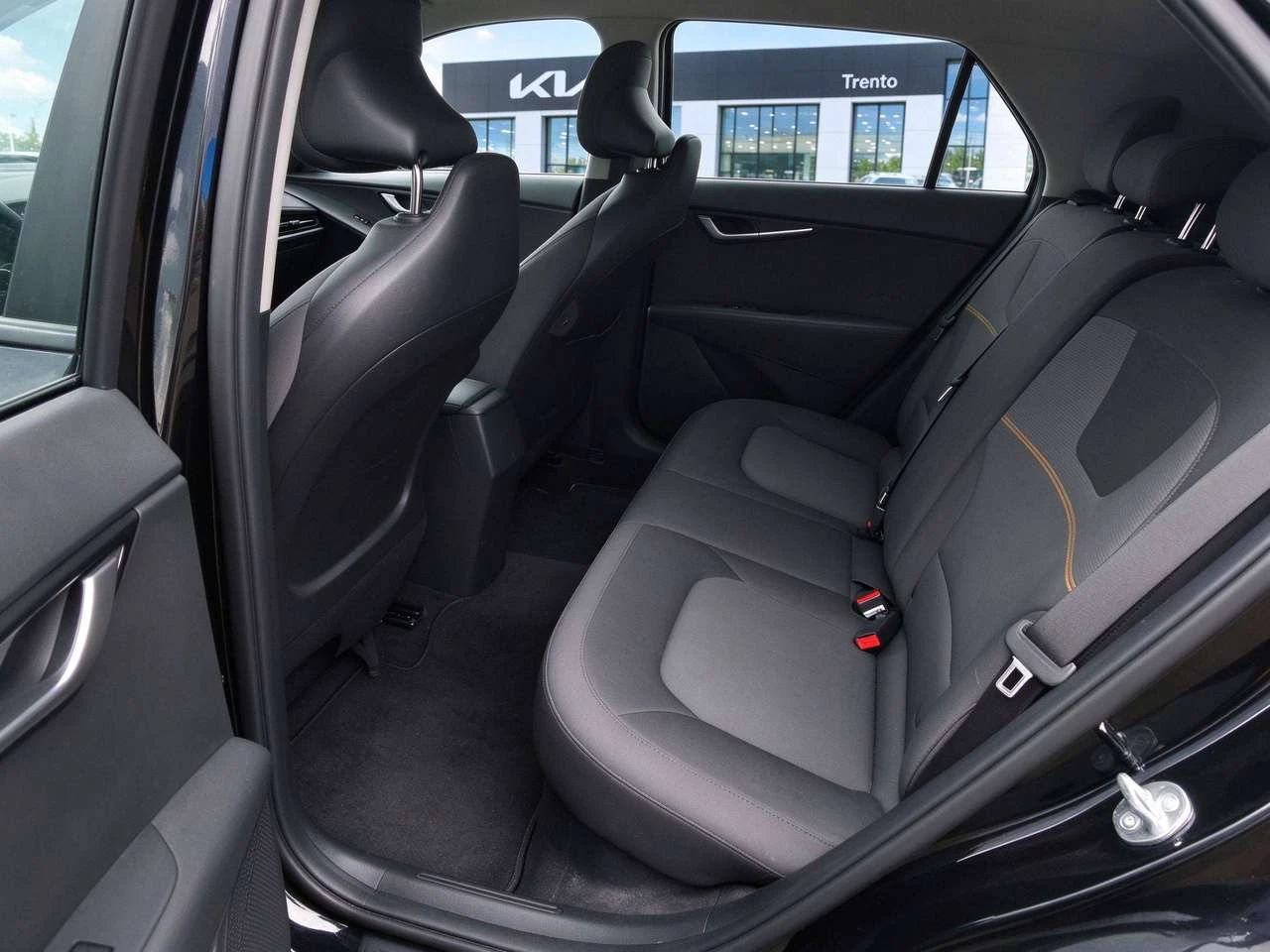 Kia Niro LX, снимка 11 - Автомобили и джипове - 56712442