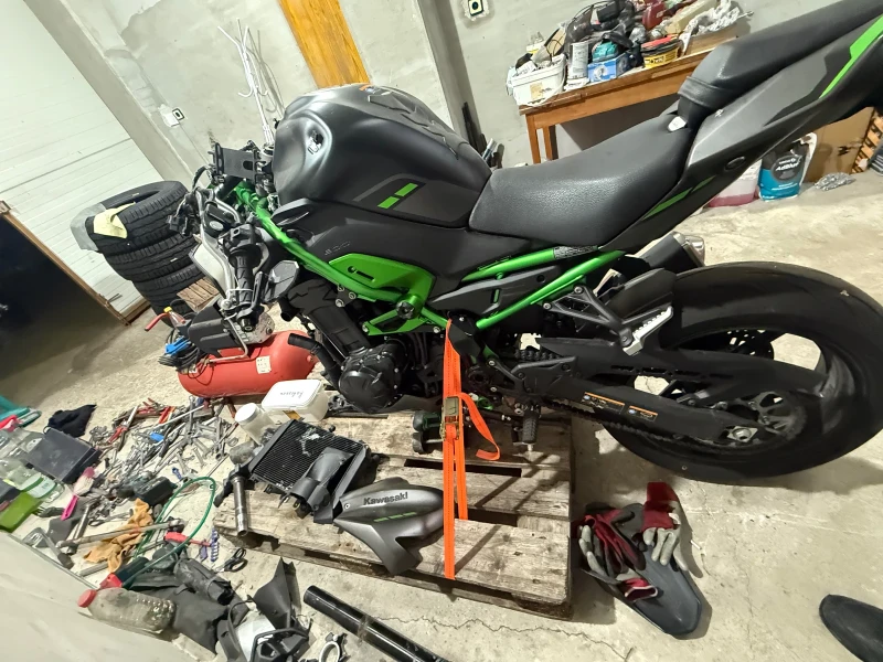 Kawasaki Z 900ABS КАТАСТРОФИРАЛ, снимка 3 - Мотоциклети и мототехника - 52680585