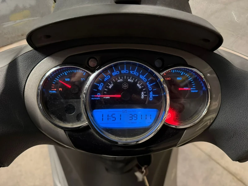 Piaggio Beverly Перфектен от всякаде ПРОМОЦИЯ, снимка 10 - Мотоциклети и мототехника - 53512927