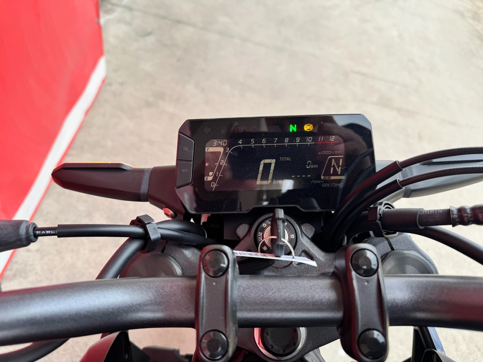 Honda Cb 300 R 2026, снимка 9 - Мотоциклети и мототехника - 53469110