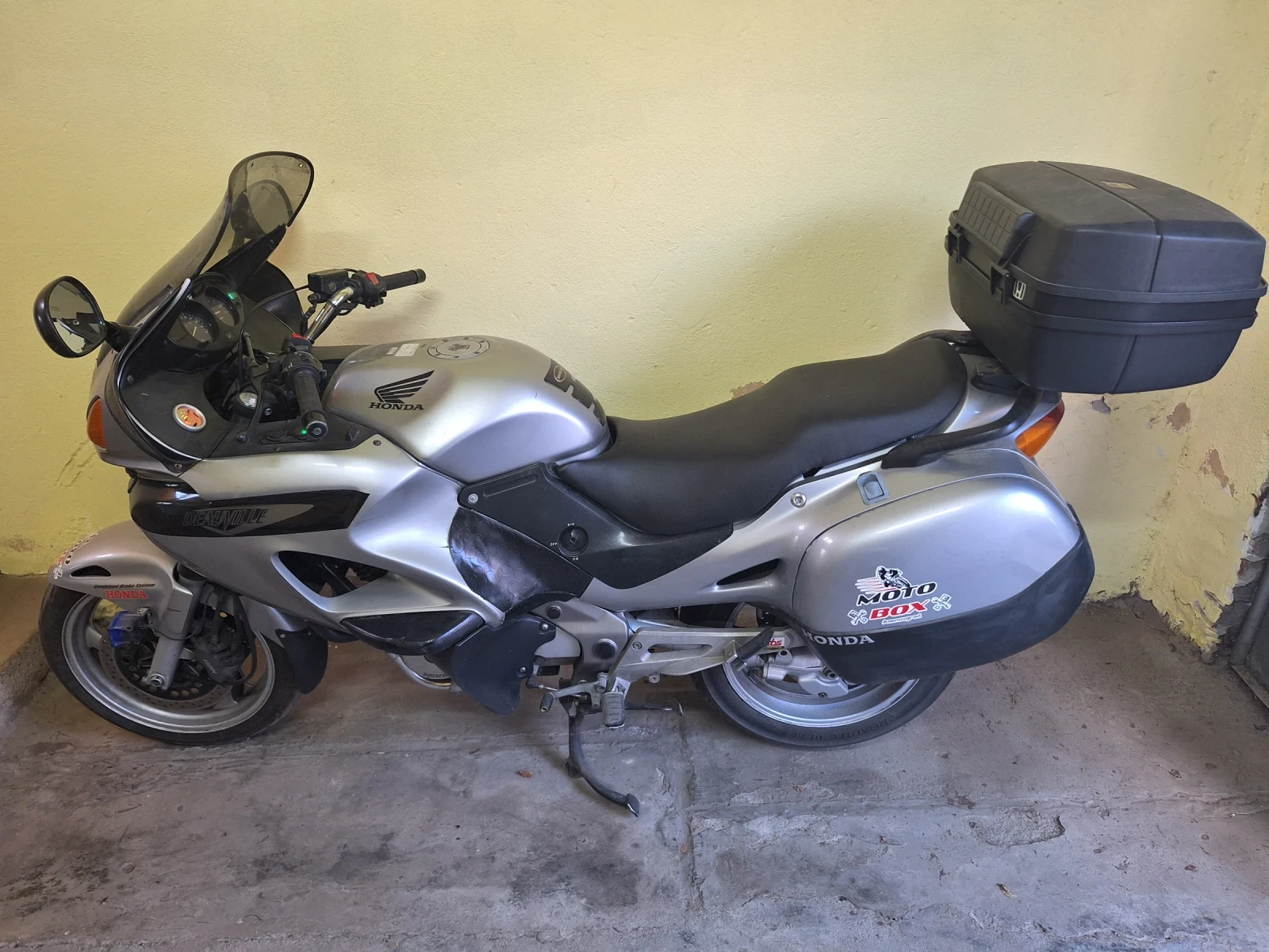 Honda Deauville NT 650 V, снимка 3 - Мотоциклети и мототехника - 54347529