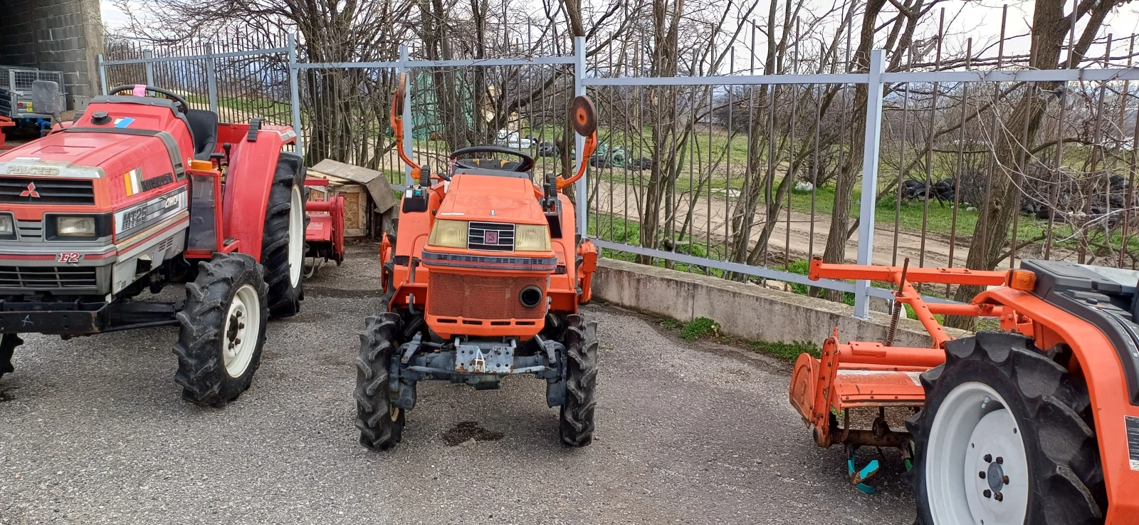 Трактор Kubota B-40 - изображение 2