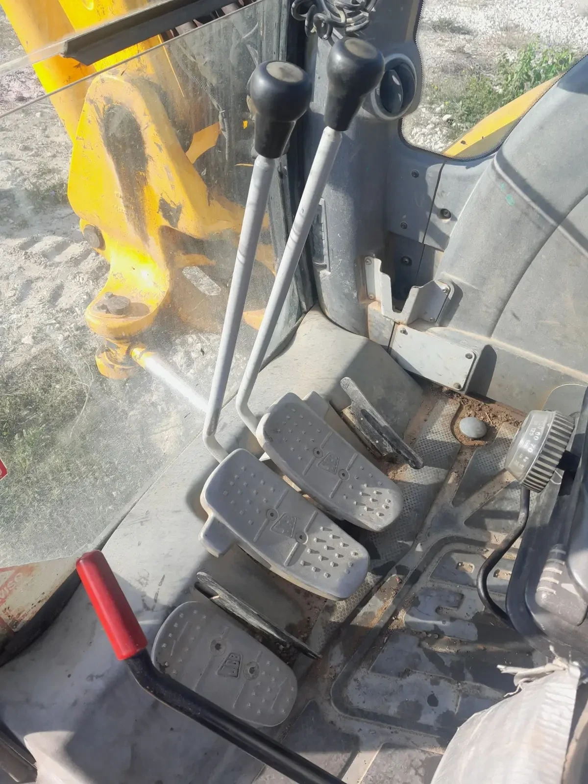 ����� JCB | Mobile.bg � ����������� 13