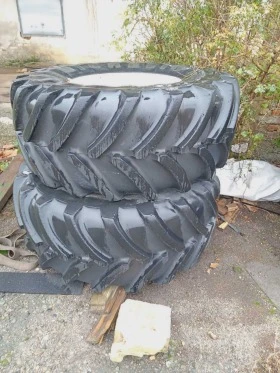 Гуми, снимка 2