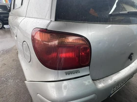 Toyota Yaris 1.3 vvt-i, снимка 11