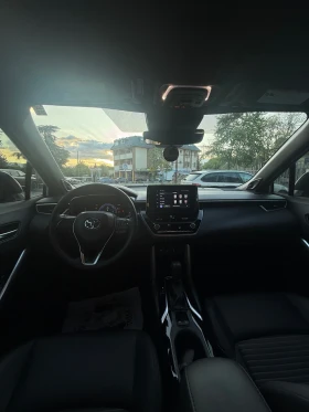 Toyota Corolla Cross Hybrid 2000.4x4, снимка 9
