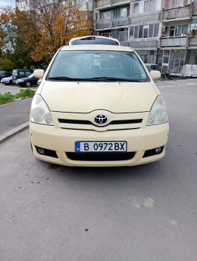 Toyota Corolla verso Мини ван, снимка 1