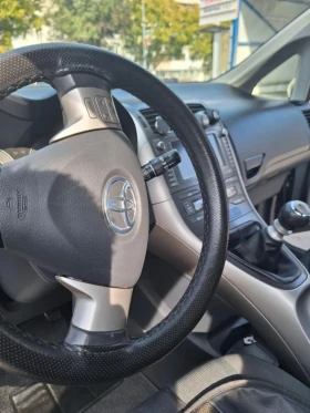 Обява за продажба на Toyota Auris 2.0 d4d ~7 200 лв. - изображение 9
