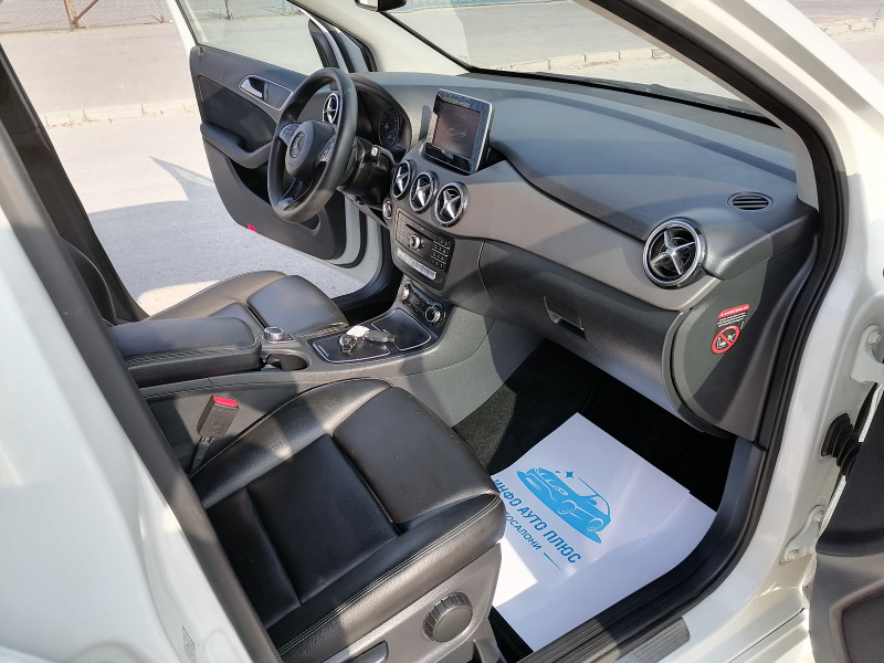 Mercedes-Benz B 200 2019 год, снимка 12 - Автомобили и джипове - 41886916