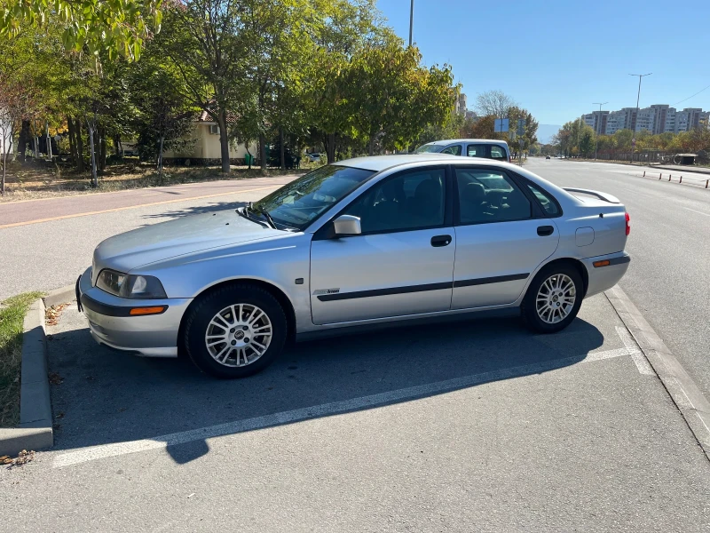 Volvo S40 1.8, снимка 2 - Автомобили и джипове - 47663114