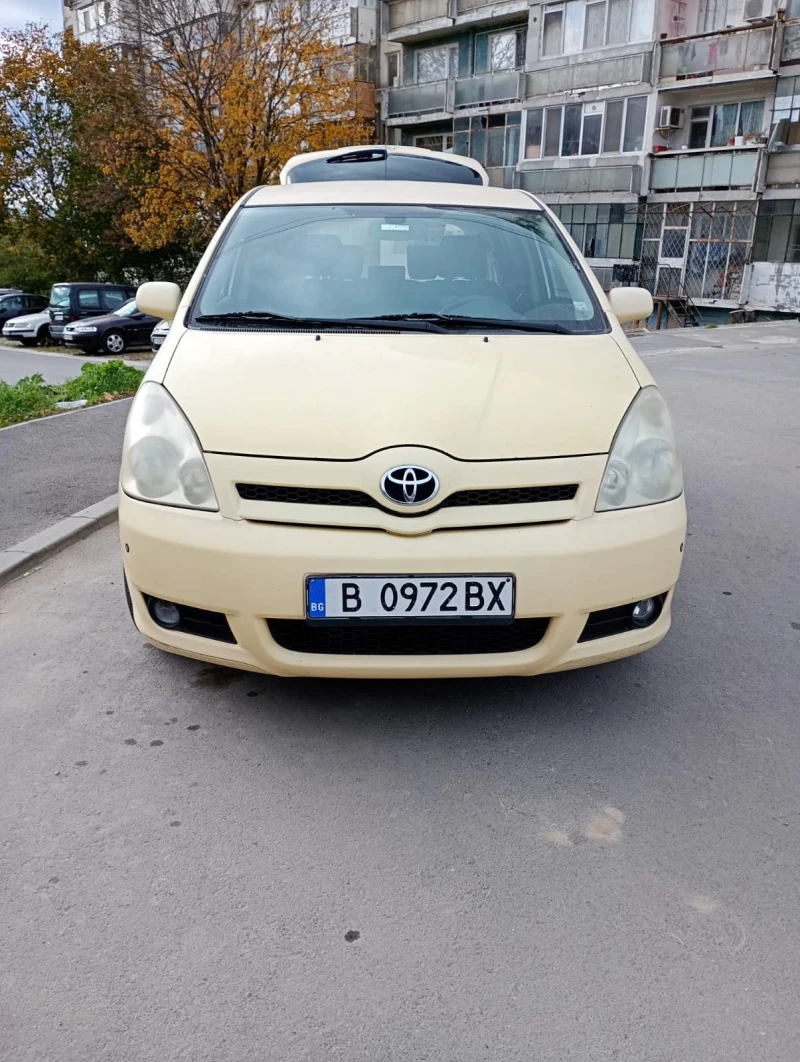 Toyota Corolla verso Мини ван, снимка 1 - Автомобили и джипове - 48292104