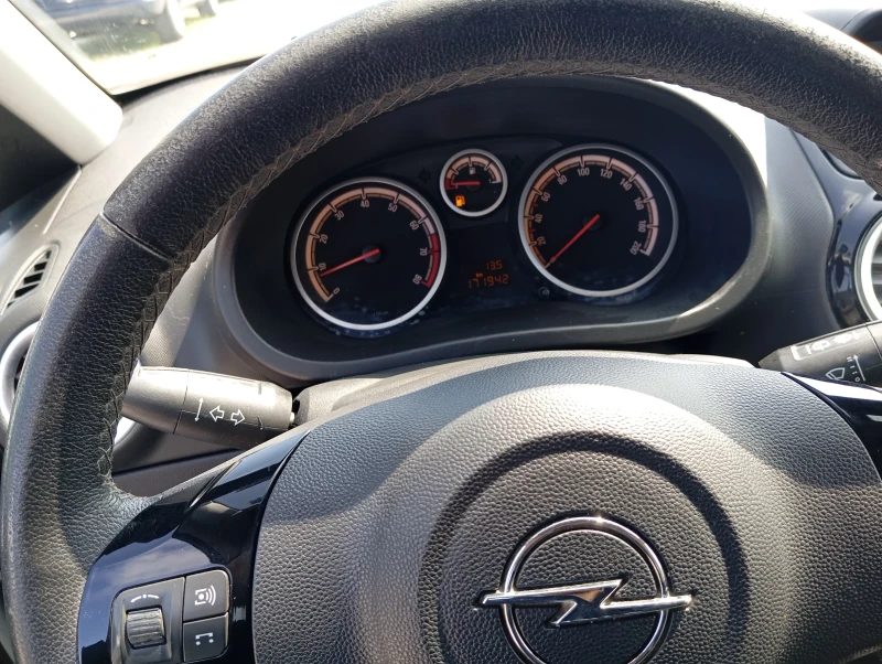Opel Corsa Газ- бензин , снимка 11 - Автомобили и джипове - 50242609