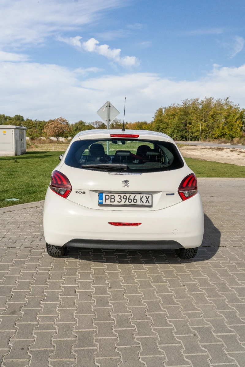 Peugeot 208, снимка 4 - Автомобили и джипове - 52684531
