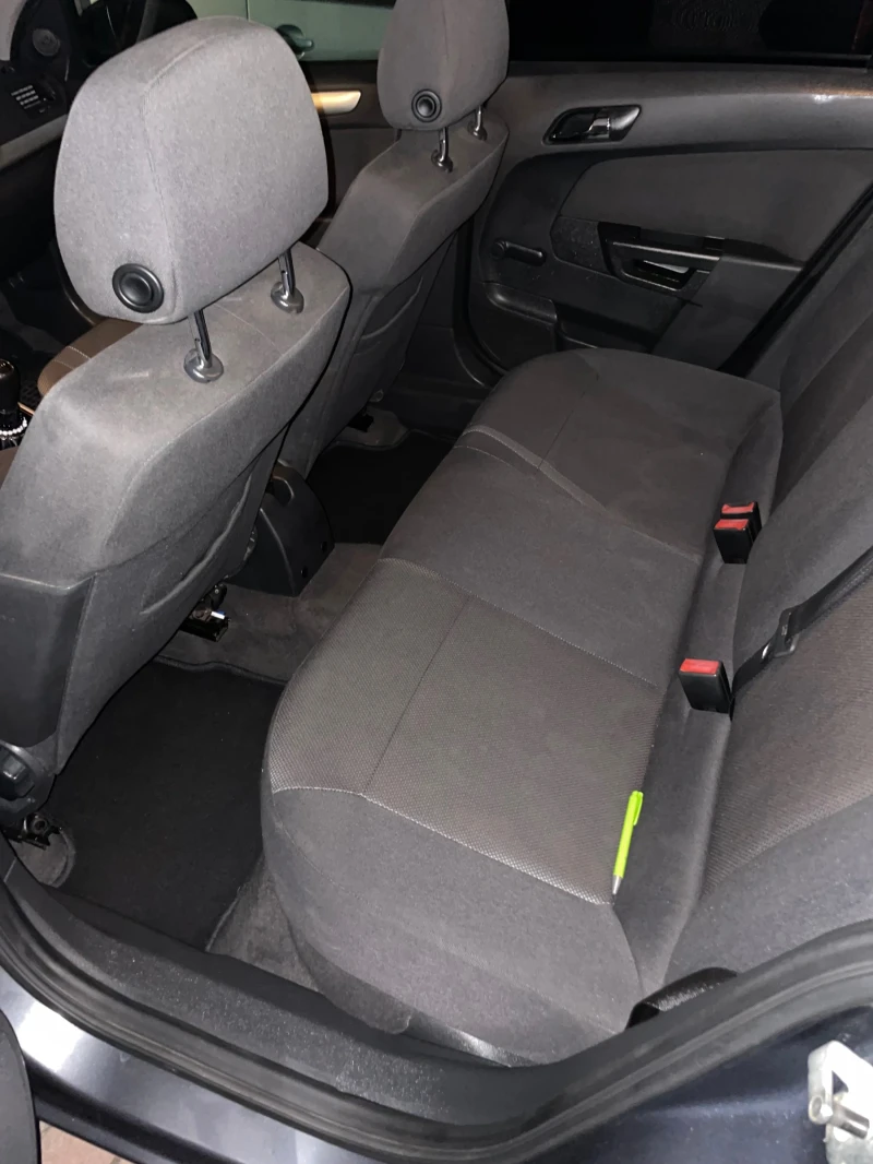 Opel Astra, снимка 7 - Автомобили и джипове - 52898373