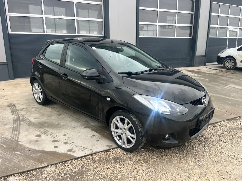 Mazda 2 1.3i , снимка 3 - Автомобили и джипове - 53101289