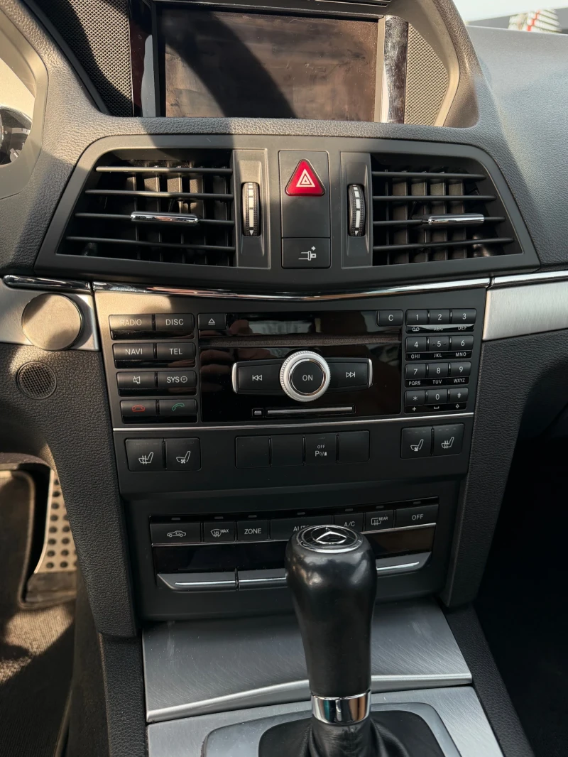 Mercedes-Benz E 350, снимка 14 - Автомобили и джипове - 53278120