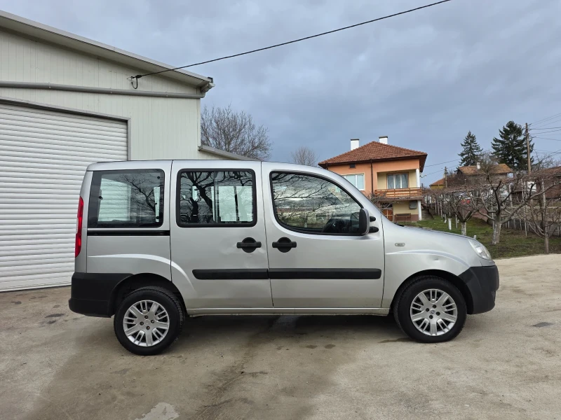 Fiat Doblo 1.3Multijet, снимка 4 - Автомобили и джипове - 53573864