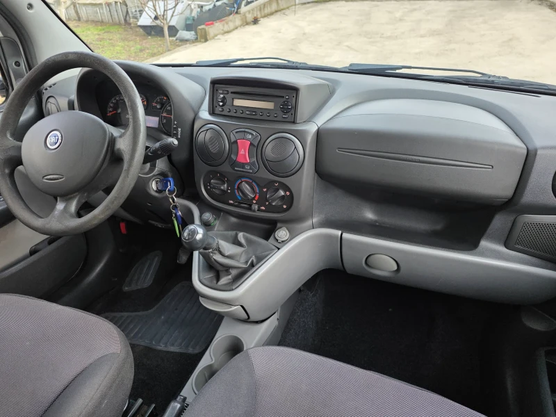 Fiat Doblo 1.3Multijet, снимка 11 - Автомобили и джипове - 53573864