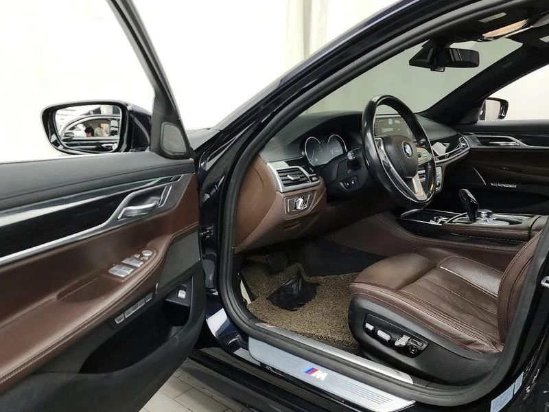 BMW 730 730d xDrive M Sport| 258к.с.| ВКЛ.ТЕХНОТЕСТ, снимка 10 - Автомобили и джипове - 55184148