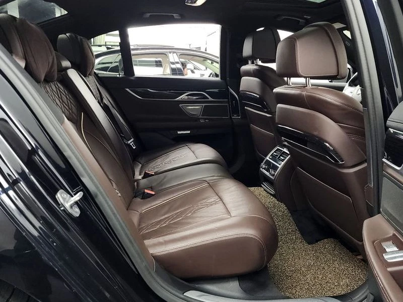 BMW 730 730d xDrive M Sport| 258к.с.| ВКЛ.ТЕХНОТЕСТ, снимка 12 - Автомобили и джипове - 55184148