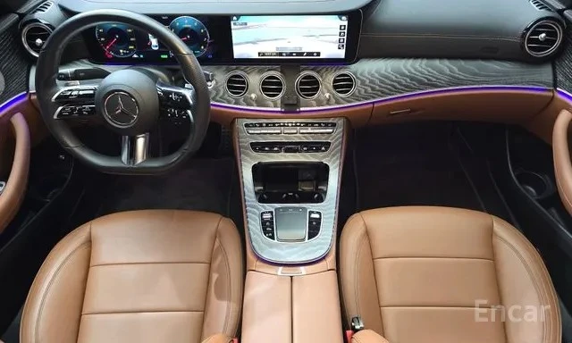 Mercedes-Benz E 350  AMG PACK / 360 / BURMESTER / AMBIENT / PANO , снимка 9 - Автомобили и джипове - 55394488