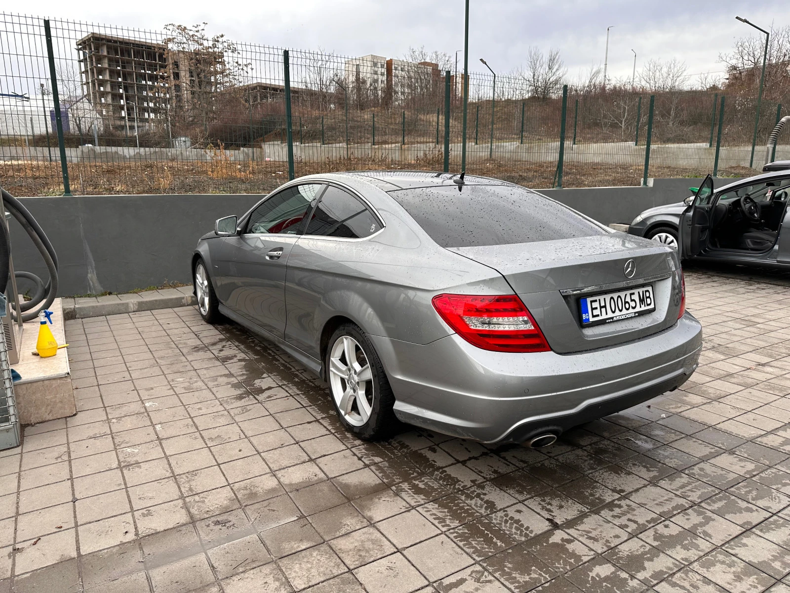 Mercedes-Benz C 250 Купе - изображение 4