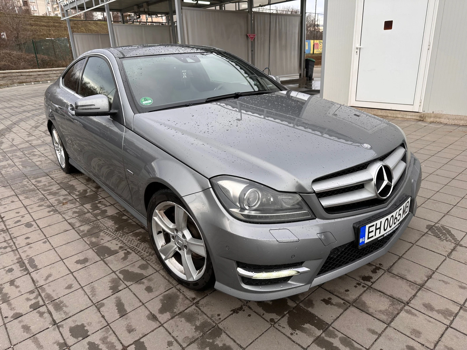 Mercedes-Benz C 250 Купе - изображение 2