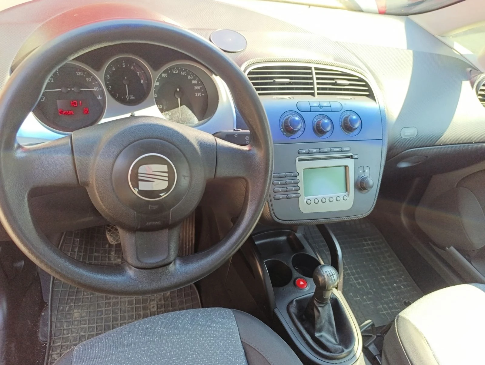 Seat Altea 1.6 бензин - изображение 10