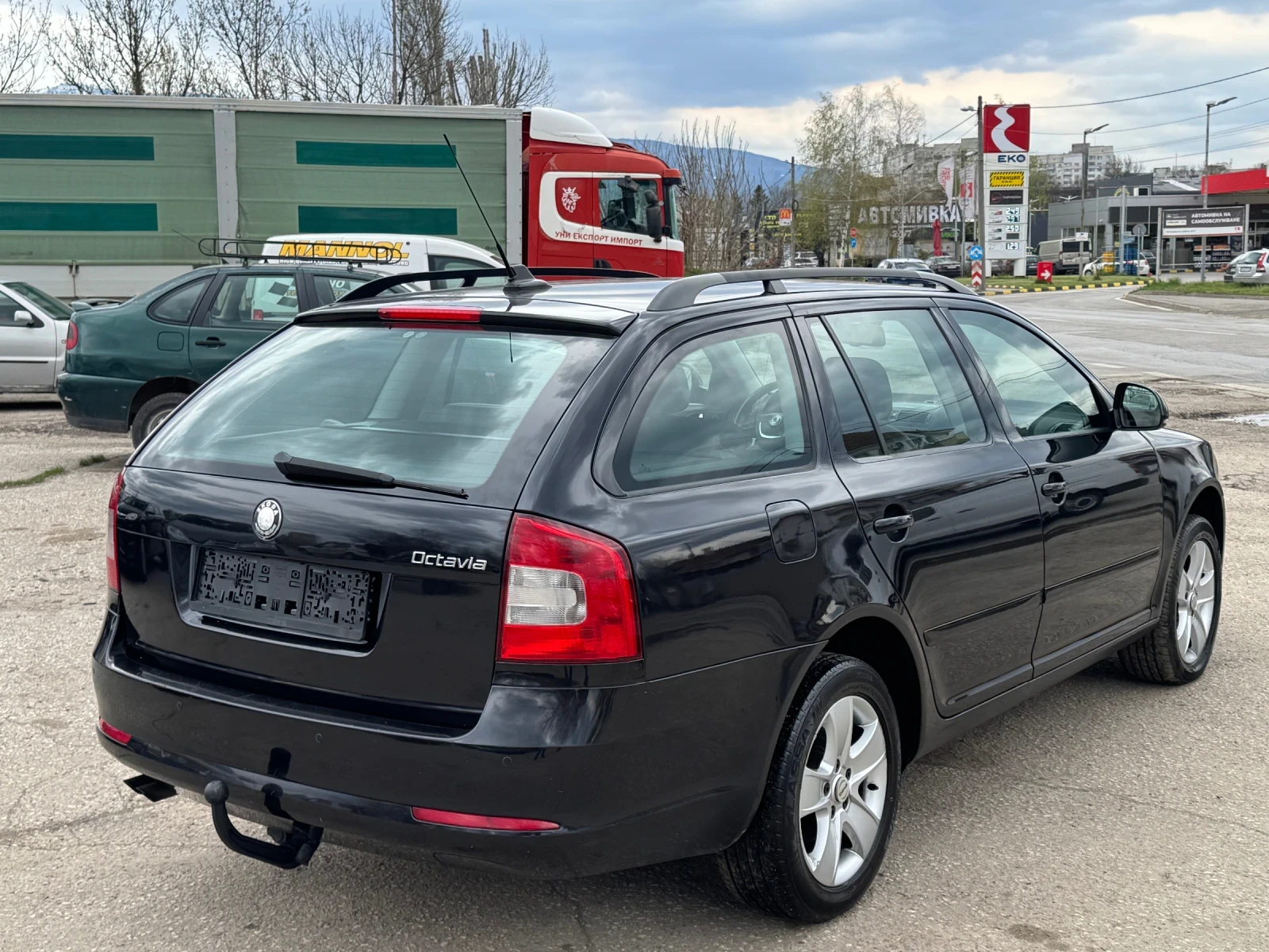 Skoda Octavia 1.6TDI 4X4! - изображение 6