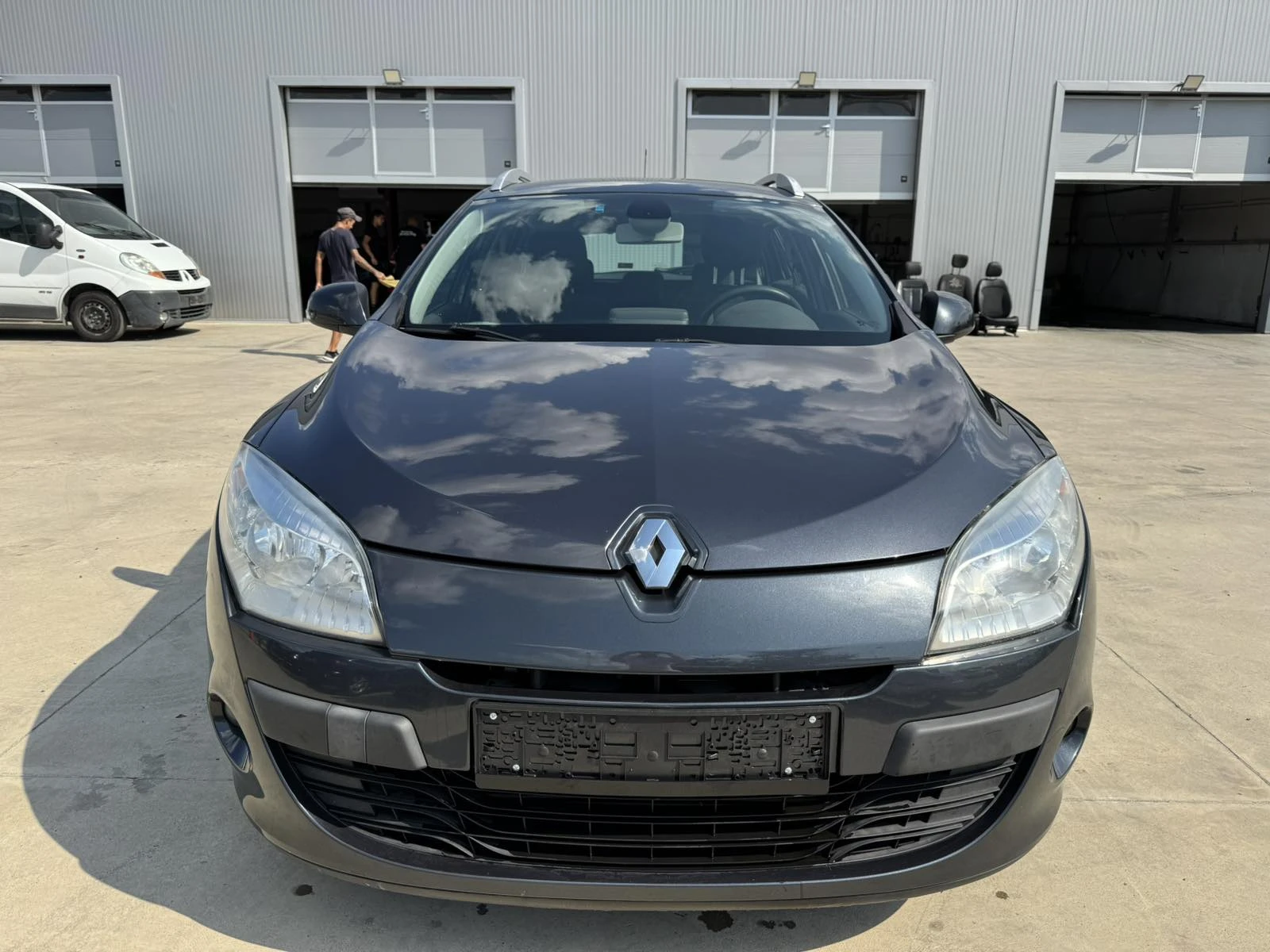 Renault Megane 1.5* 110ps* НАВИ* ПАРКТ* АВТОПИЛОТ - изображение 8